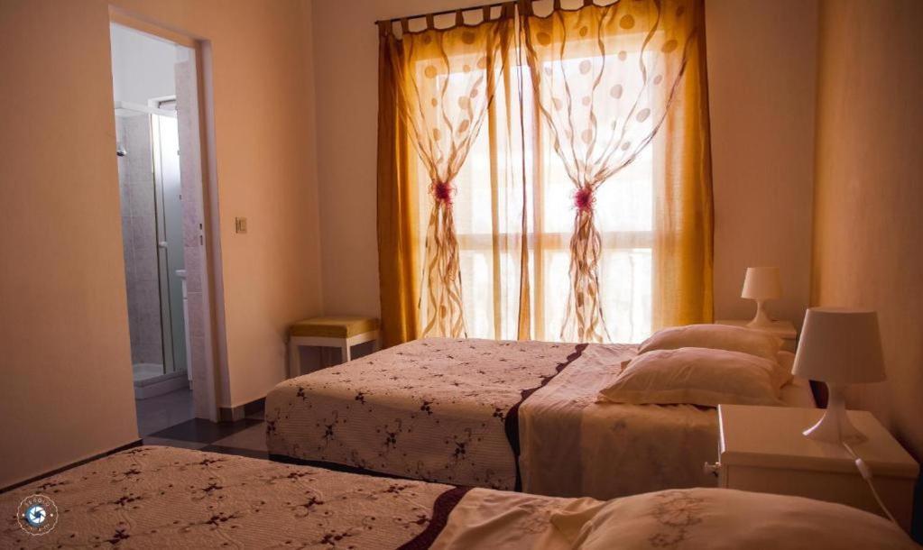Kolina D'Sol Bed & Breakfast Понта до Сол Екстериор снимка